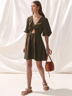 NWT SANCIA The Bria Dress in Moss with Balloon Elbow Sleeves Twist Front, Sz XS